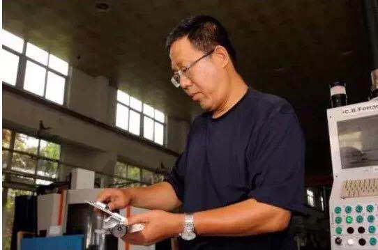 雷火竞技app2名员工分获“西安质量工匠”“西安质量工匠”提名奖称号