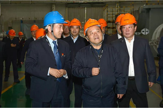 国家发改委党组成员、副主任，国家统计局局长宁吉喆深入雷火竞技app调研