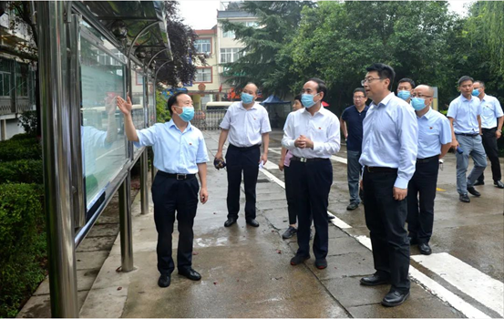 西安市副市长贠笑冬一行深入雷火竞技app临潼社区考察调研